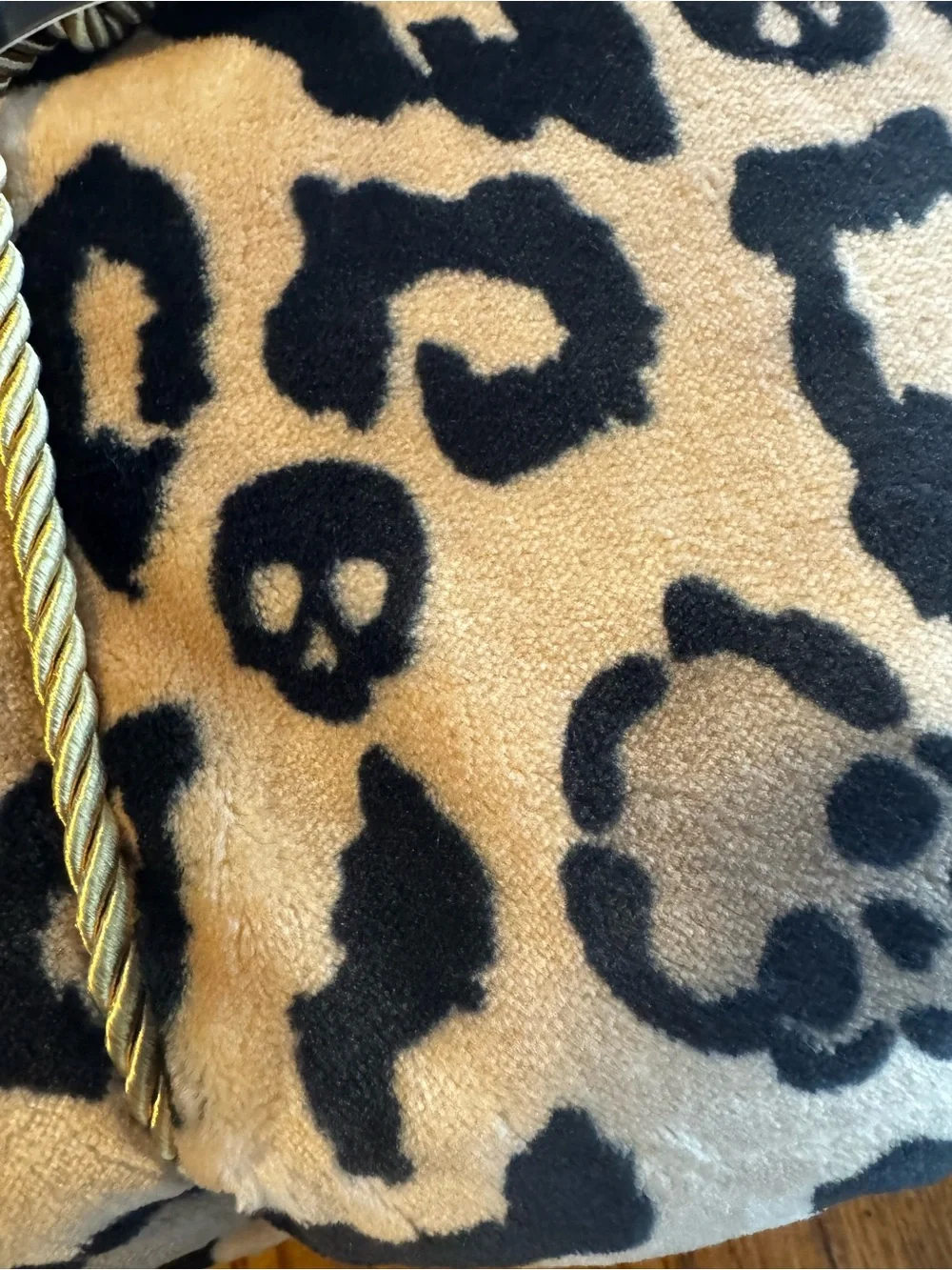 Viral Rachel Roy Skull Leopard Plush Blanket Queen 90x90 Gothic Halloween NWT